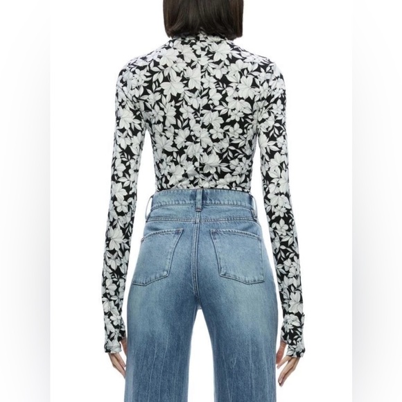 Alice + Olivia Delaina floral print top- Size XS - Picture 2 of 11